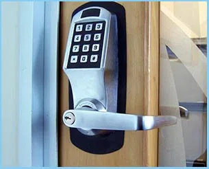 Riverside Locksmith Service Riverside, CT 203-347-3134 - 10-commercial-lock