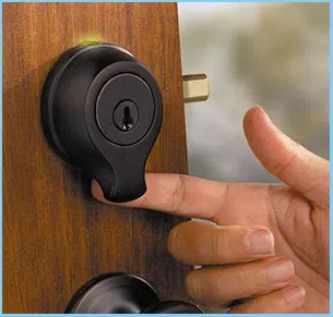Riverside Locksmith Service Riverside, CT 203-347-3134 - 17-deadbolt